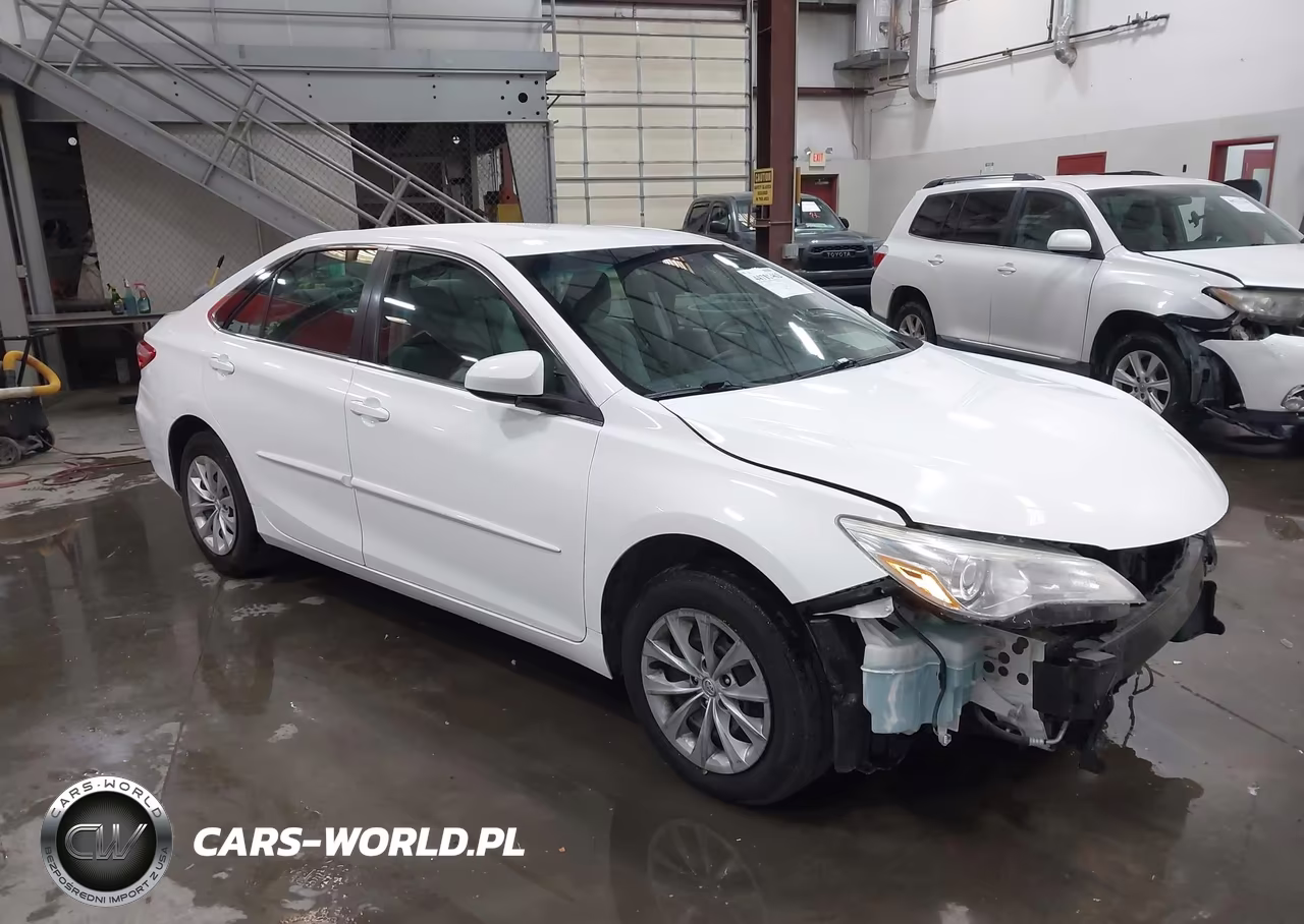 2016 Toyota Camry Le