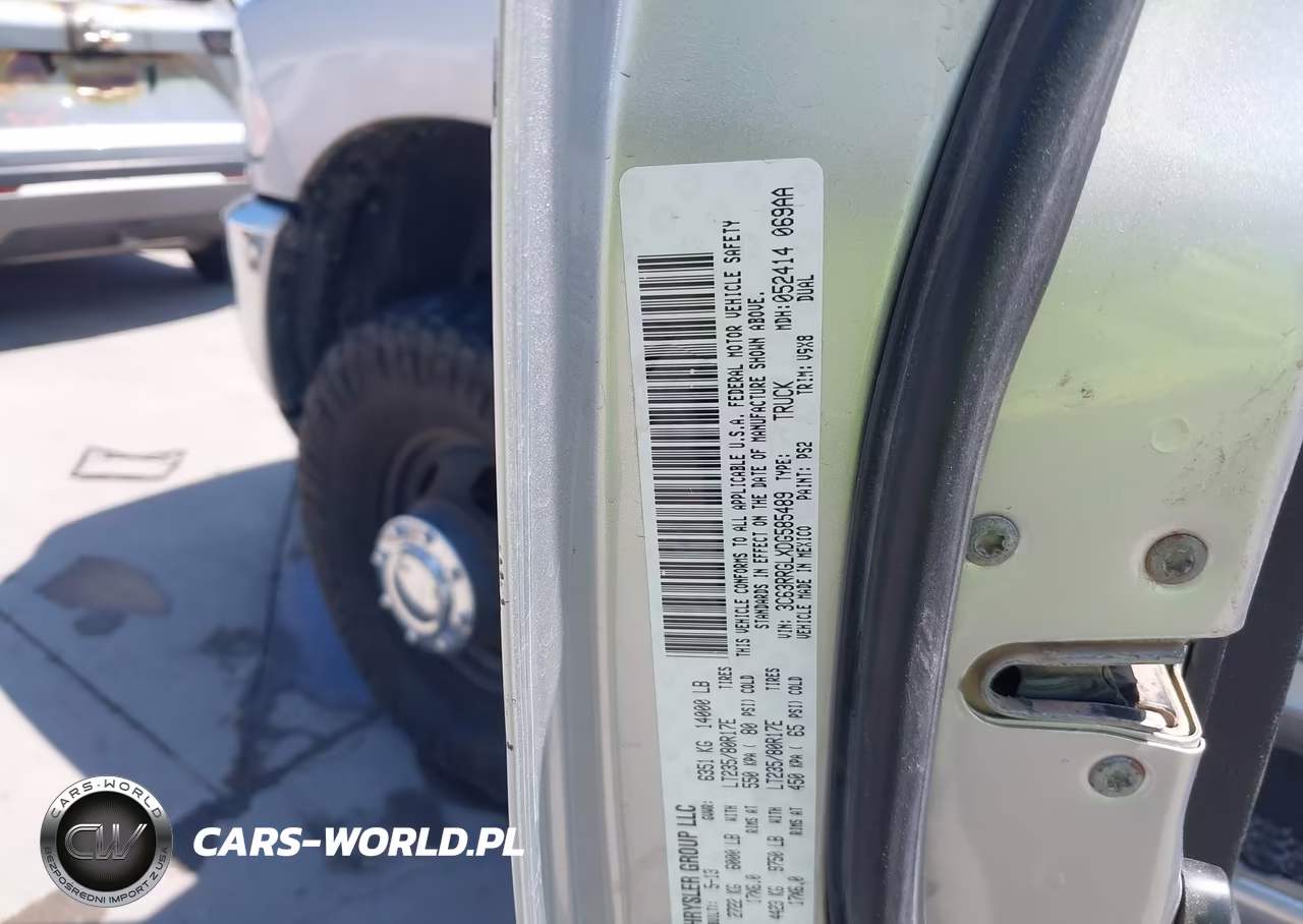 2013 Ram 3500 Tradesman VIN:3C63RRGLXDG585489 - 8