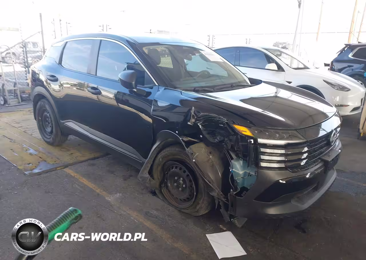 2025 Nissan Kicks S Intelligent Awd