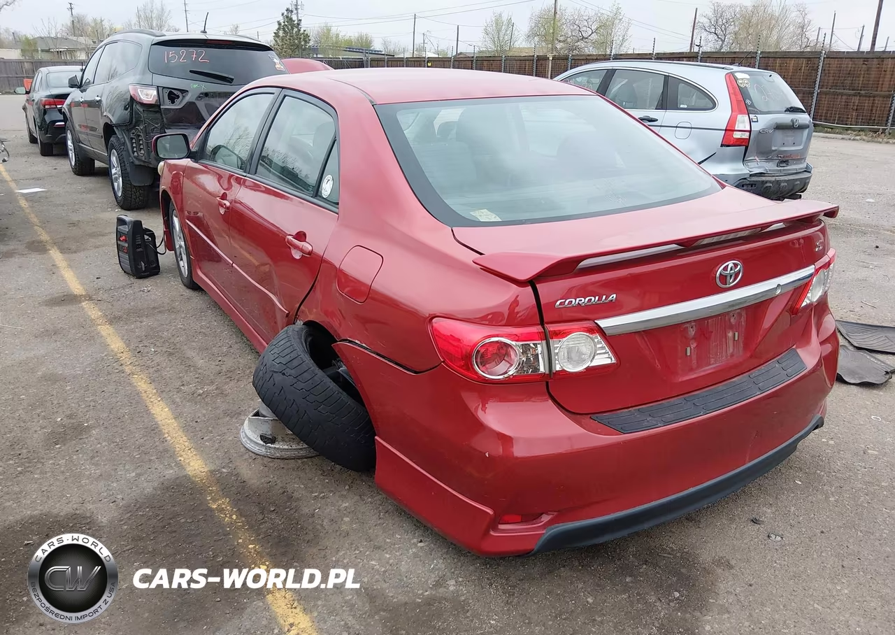 2013 Toyota Corolla S VIN:2T1BU4EE1DC104100 - 3