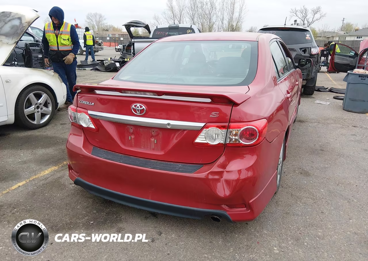 2013 Toyota Corolla S VIN:2T1BU4EE1DC104100 - 4