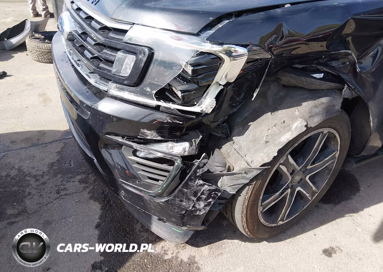 2019 Ford Expedition Max Limited VIN:1FMJK2ATXKEA60761 - 17