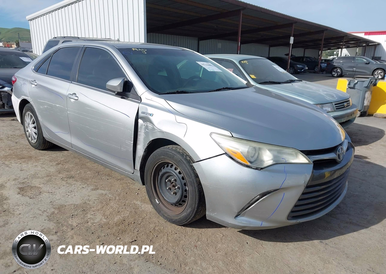 2015 Toyota Camry Hybrid Le