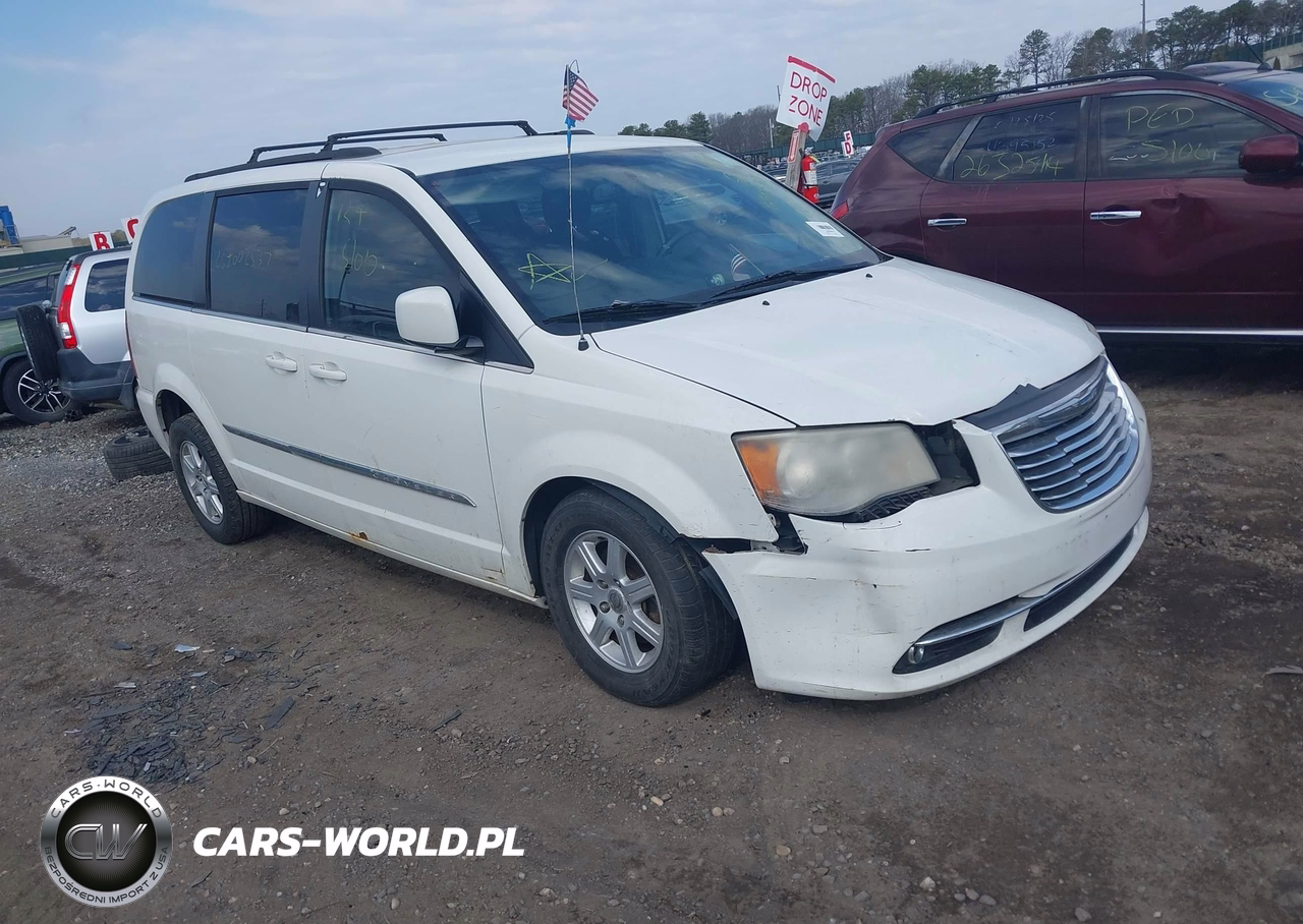 2012 Chrysler Town & Country Touring