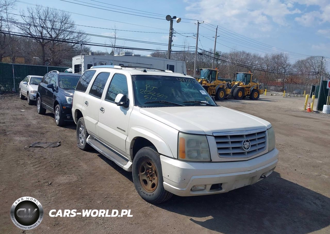 2004 Cadillac Escalade Standard