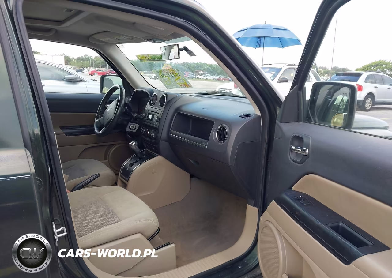 2010 Jeep Patriot Sport VIN:1J4NT1GB5AD643393 - 5