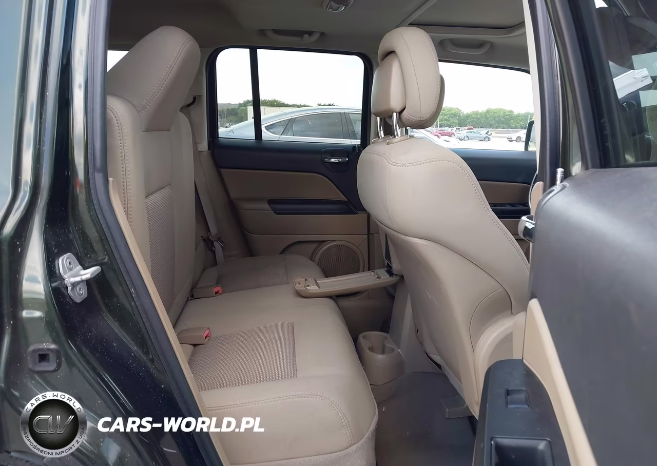 2010 Jeep Patriot Sport VIN:1J4NT1GB5AD643393 - 8