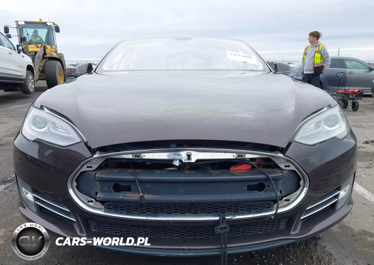 2013 Tesla Model S VIN:5YJSA1CN1DFP04377 - 11