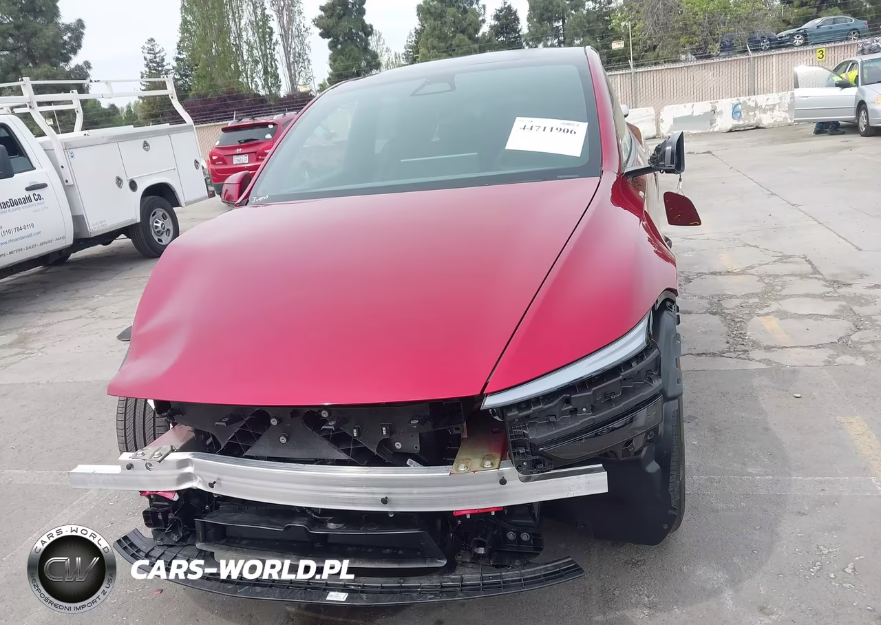 2026 Tesla Model Y All-Wheel Drive-Long Range Launch Series-Premium All-Wheel Drive VIN:7SAYGDEE8TF596753 - 13