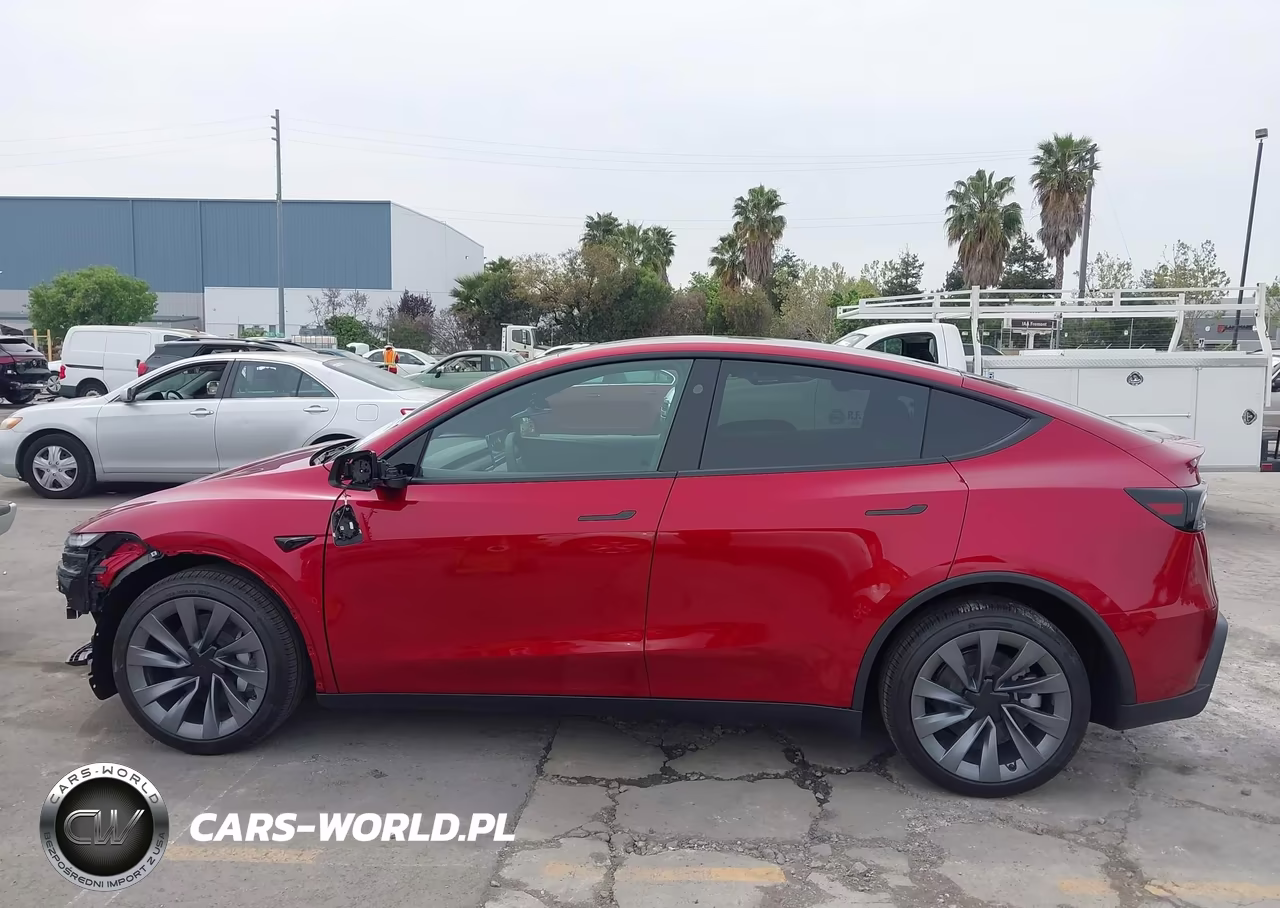 2026 Tesla Model Y All-Wheel Drive-Long Range Launch Series-Premium All-Wheel Drive VIN:7SAYGDEE8TF596753 - 15