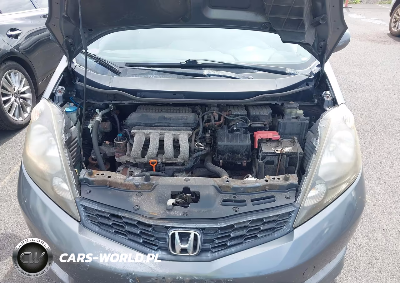 2012 Honda Fit Sport VIN:JHMGE8H66CC024554 - 10