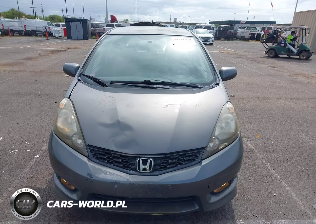 2012 Honda Fit Sport VIN:JHMGE8H66CC024554 - 6