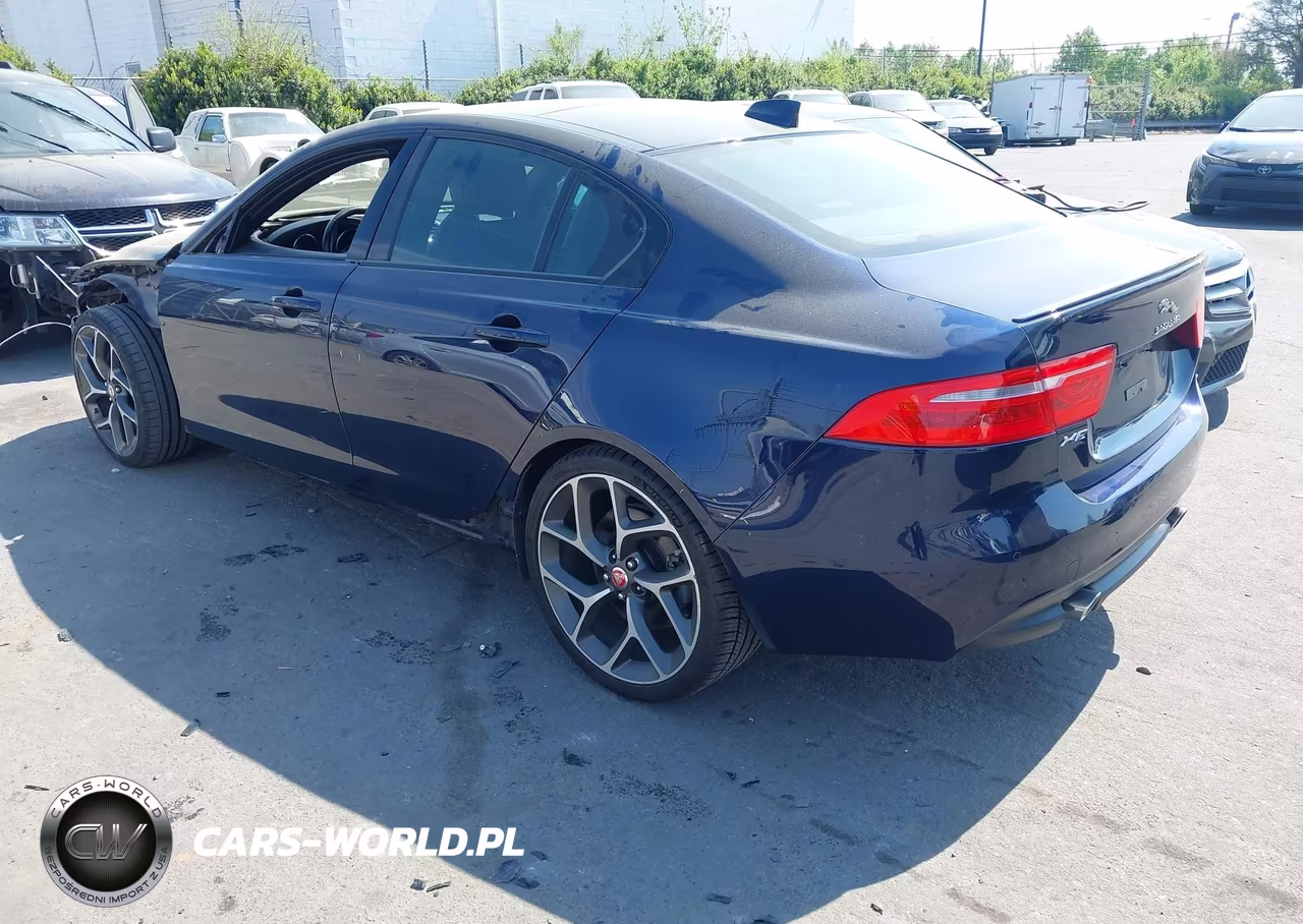 2017 Jaguar Xe 35T R-Sport VIN:SAJAF4BV4HA962490 - 3
