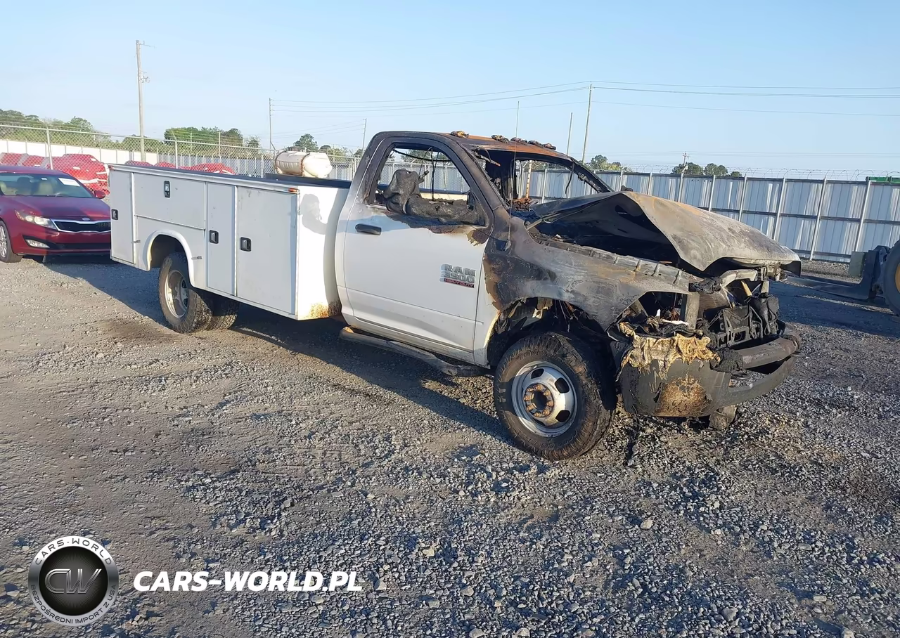 2014 Ram 3500 Chassis Tradesman-Slt