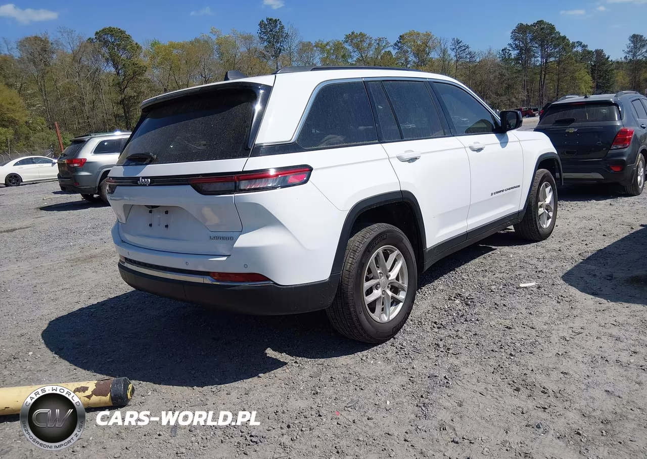 2025 Jeep Grand Cherokee Laredo X 4X2 VIN:1C4RJGAG0SC305993 - 4
