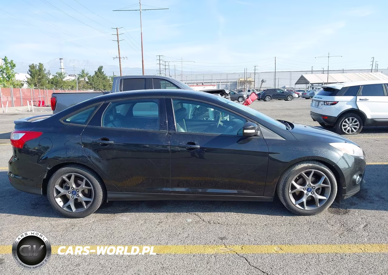 2014 Ford Focus Se VIN:1FADP3F2XEL439628 - 13