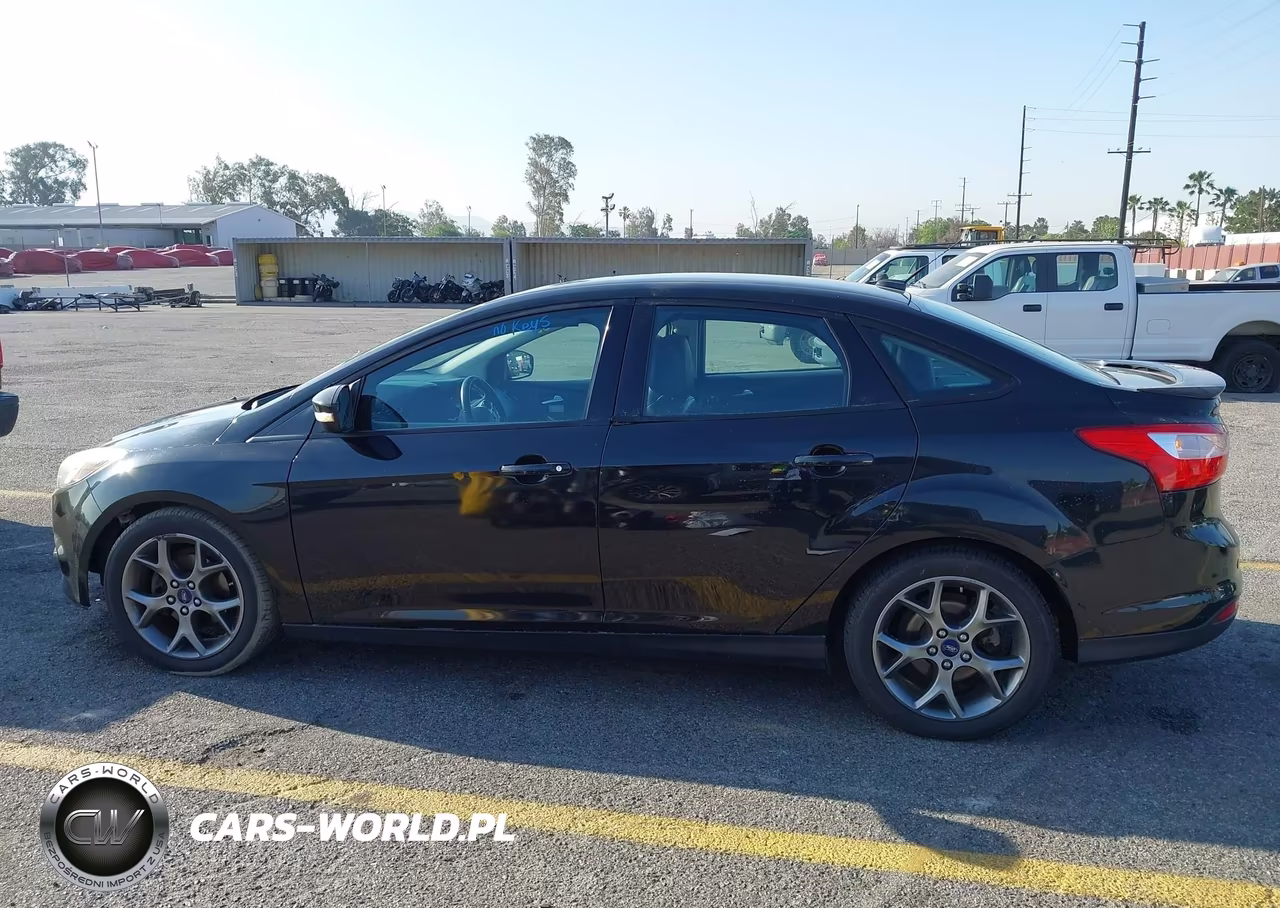 2014 Ford Focus Se VIN:1FADP3F2XEL439628 - 14