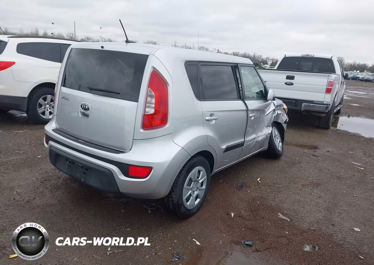 2012 Kia Soul VIN:KNDJT2A55C7470361 - 4