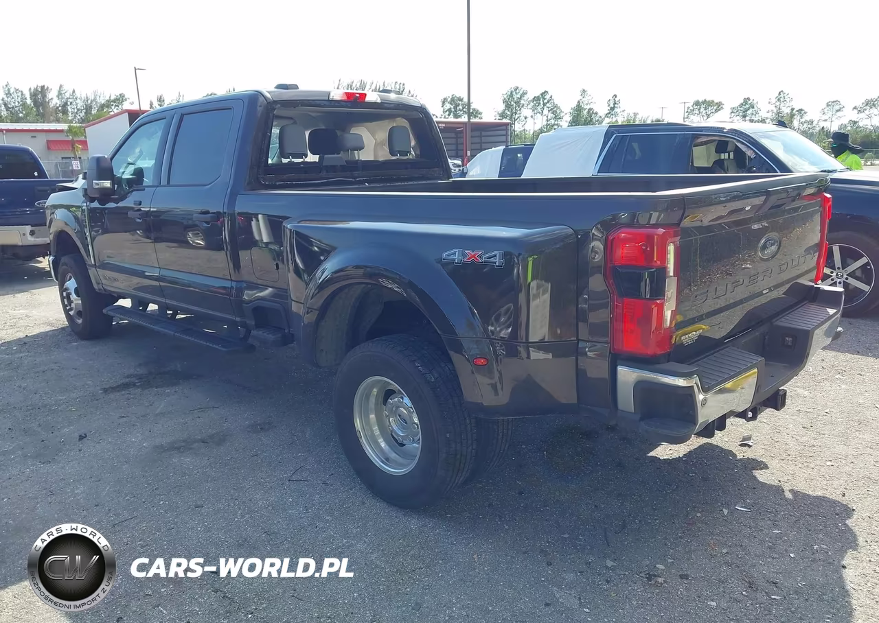 2025 Ford F-350 Xlt VIN:1FT8W3DT3SEC83670 - 3