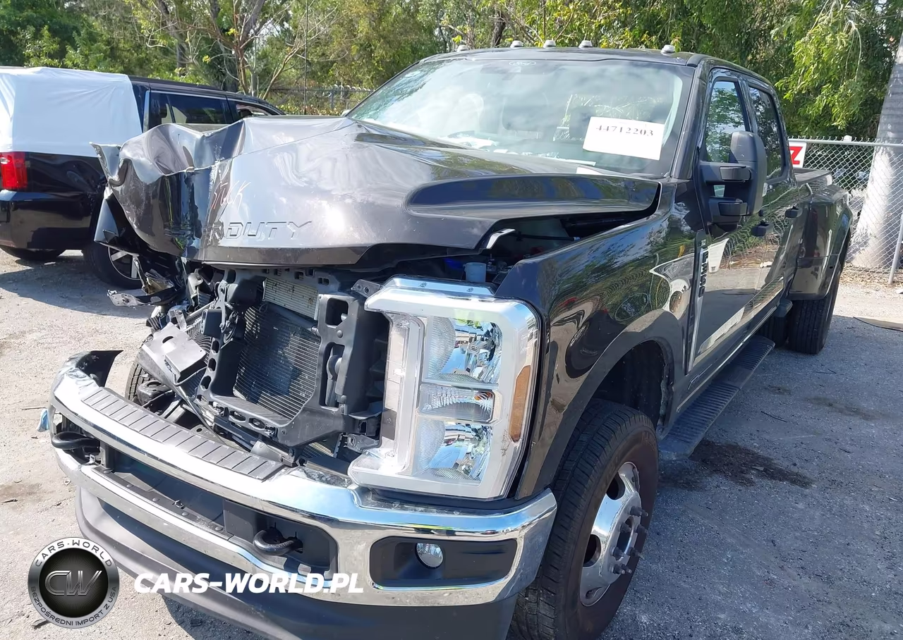 2025 Ford F-350 Xlt VIN:1FT8W3DT3SEC83670 - 6