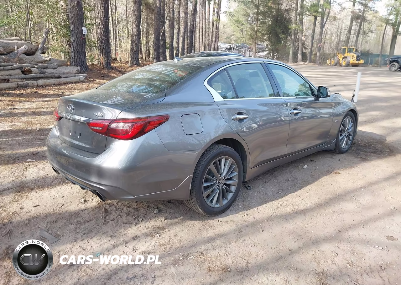 2018 Infiniti Q50 3.0T Luxe VIN:JN1EV7AR4JM610302 - 4