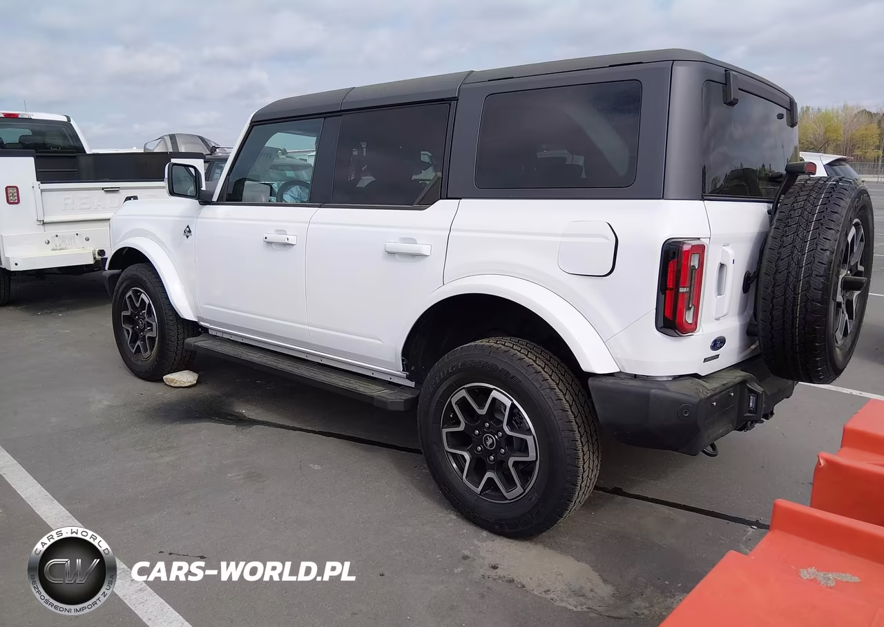 2024 Ford Bronco Outer Banks VIN:1FMDE8BH3RLB51085 - 3