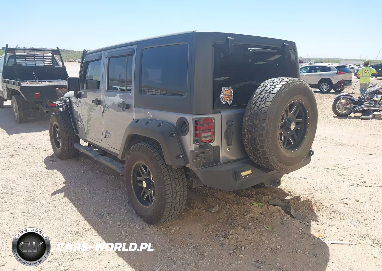 2017 Jeep Wrangler Unlimited Sport 4X4 VIN:1C4BJWDGXHL561087 - 3