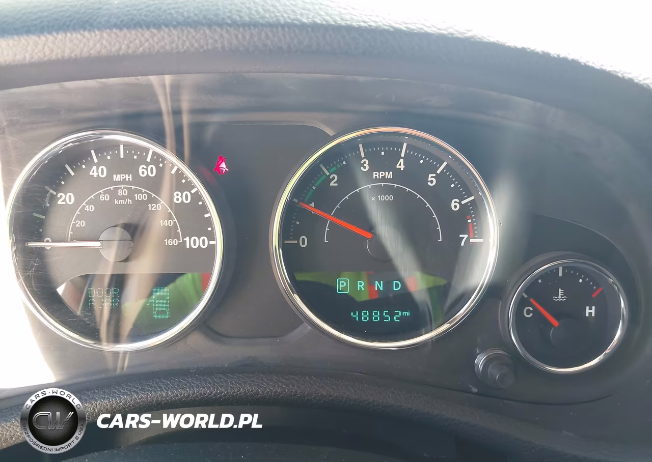 2017 Jeep Wrangler Unlimited Sport 4X4 VIN:1C4BJWDGXHL561087 - 7