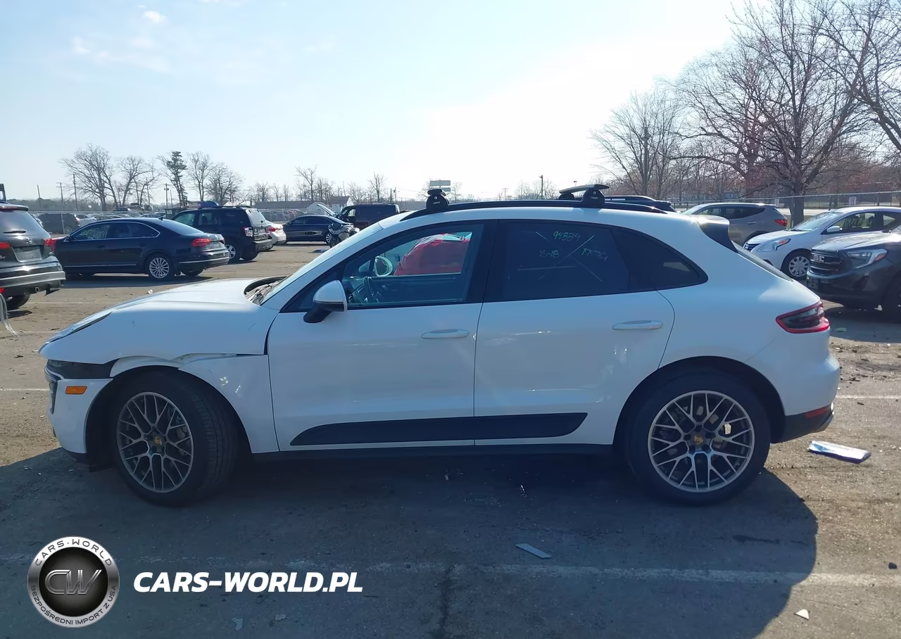 2016 Porsche Macan S VIN:WP1AB2A50GLB54705 - 14