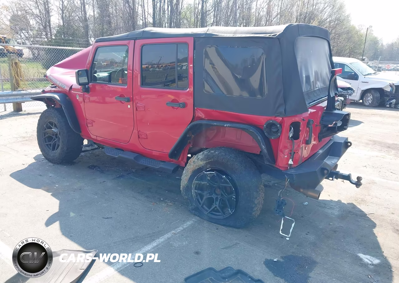 2010 Jeep Wrangler Unlimited Rubicon VIN:1J4BA6H11AL176989 - 3