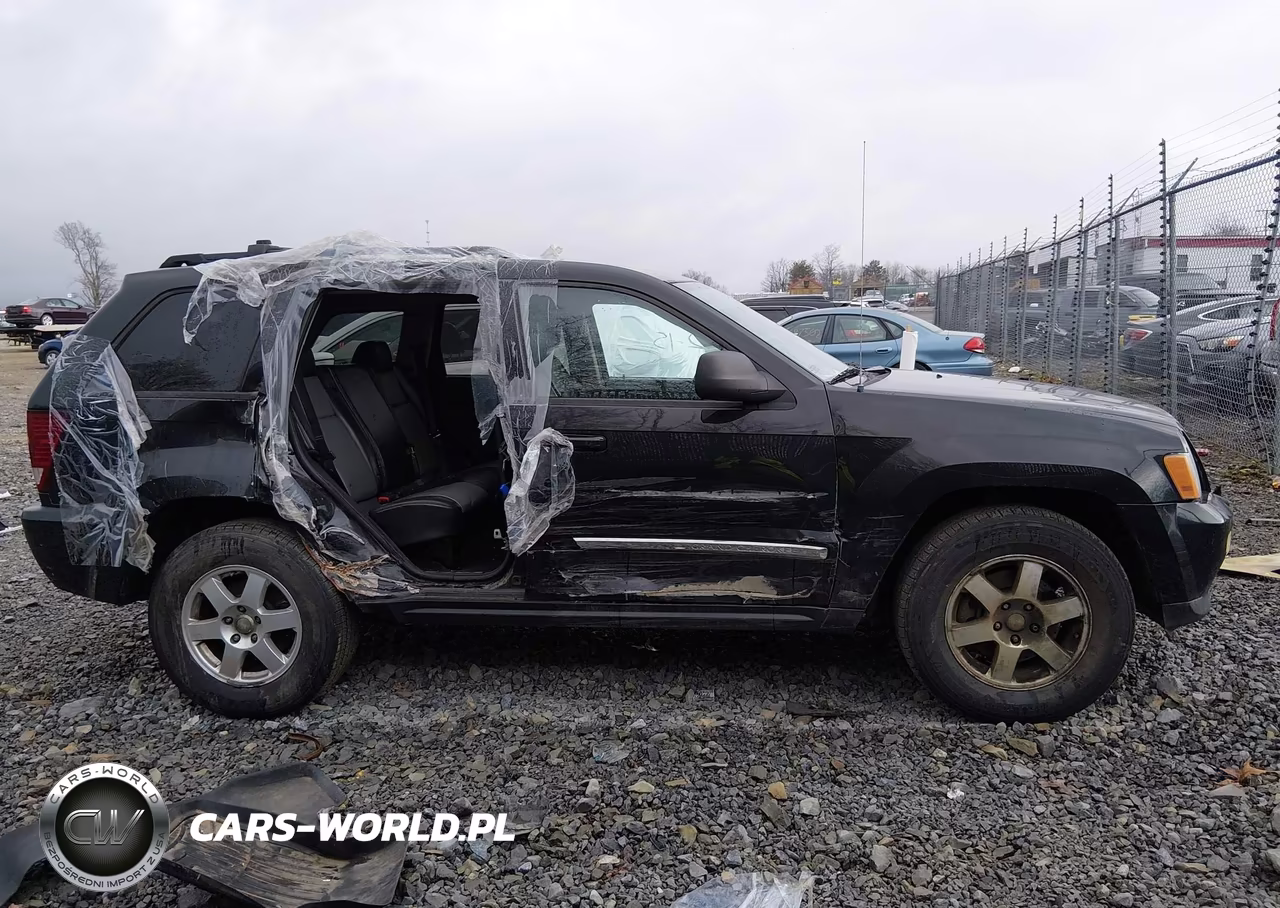 2010 Jeep Grand Cherokee Laredo VIN:1J4PR4GK1AC141995 - 14