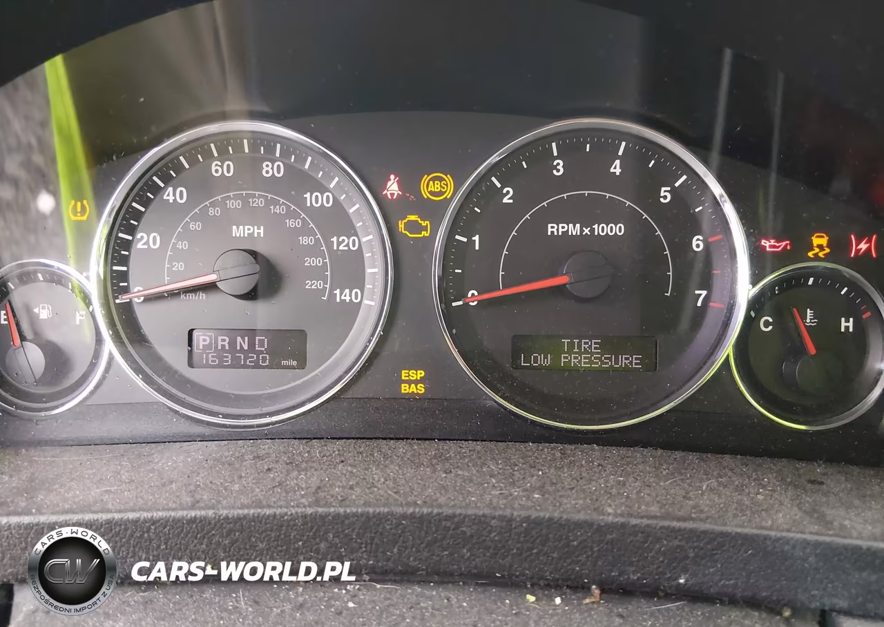 2010 Jeep Grand Cherokee Laredo VIN:1J4PR4GK1AC141995 - 7