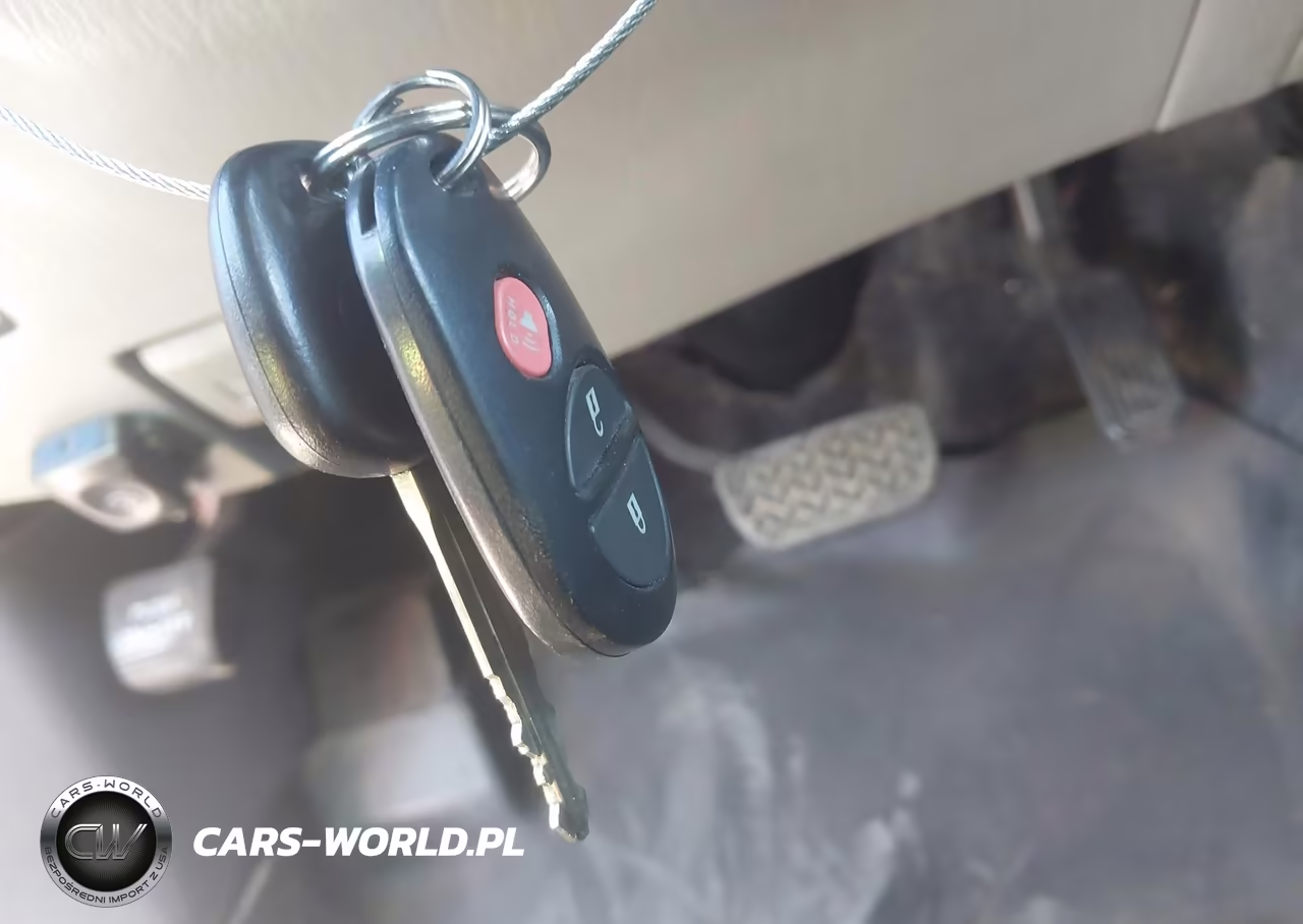 2015 Toyota Tacoma Base V6 VIN:3TMLU4EN5FM180000 - 11