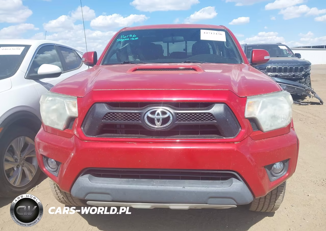 2015 Toyota Tacoma Base V6 VIN:3TMLU4EN5FM180000 - 12