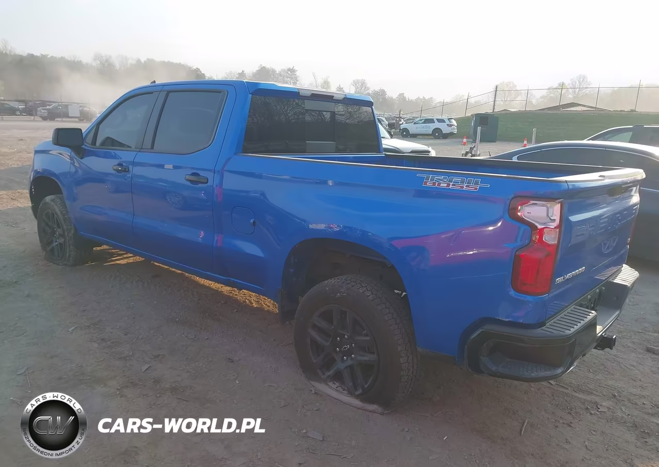 2025 Chevrolet Silverado 1500 4Wd Standard Bed Lt Trail Boss VIN:3GCUKFED1SG374058 - 3