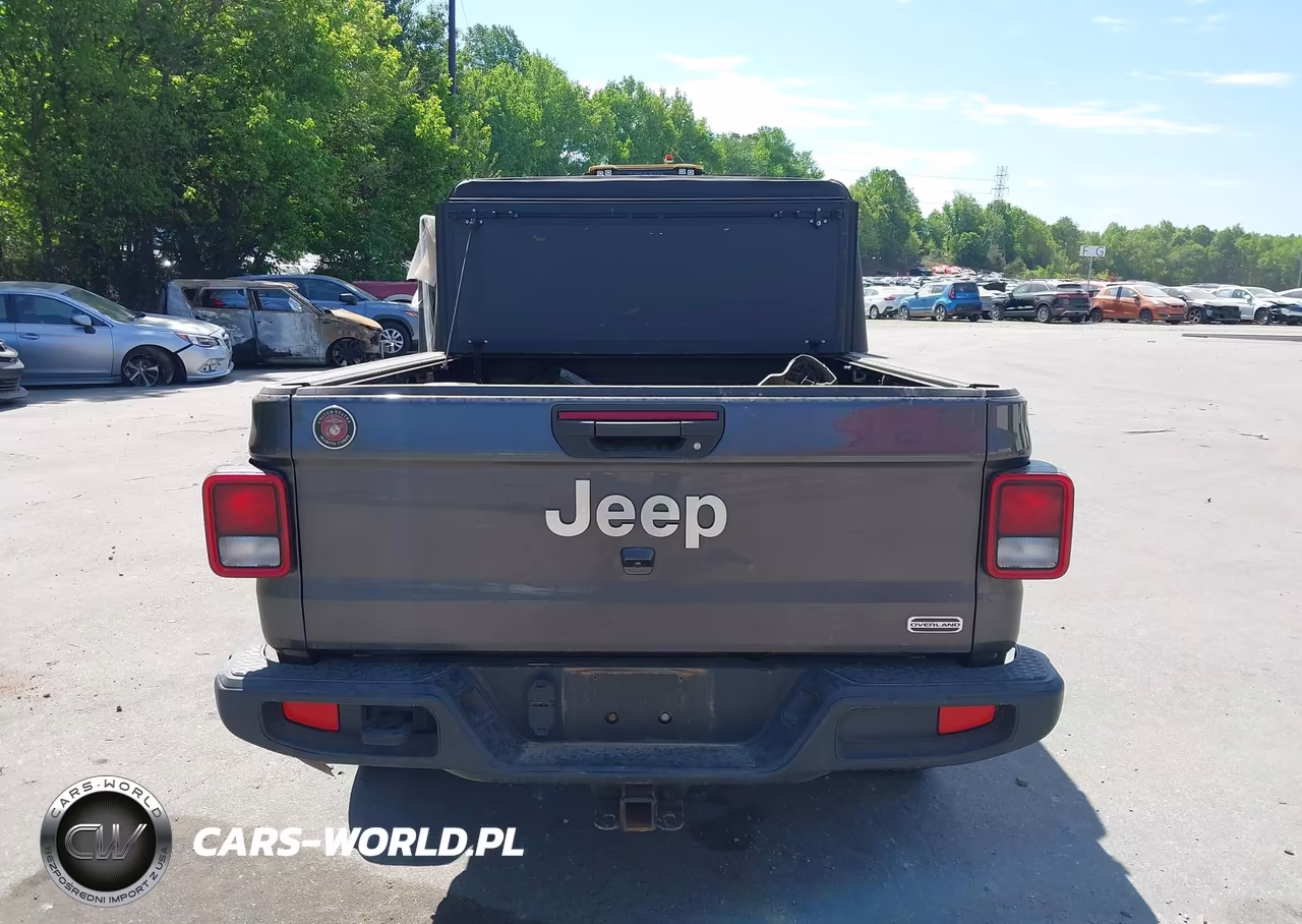 2022 Jeep Gladiator Overland 4X4 VIN:1C6HJTFG3NL113573 - 17