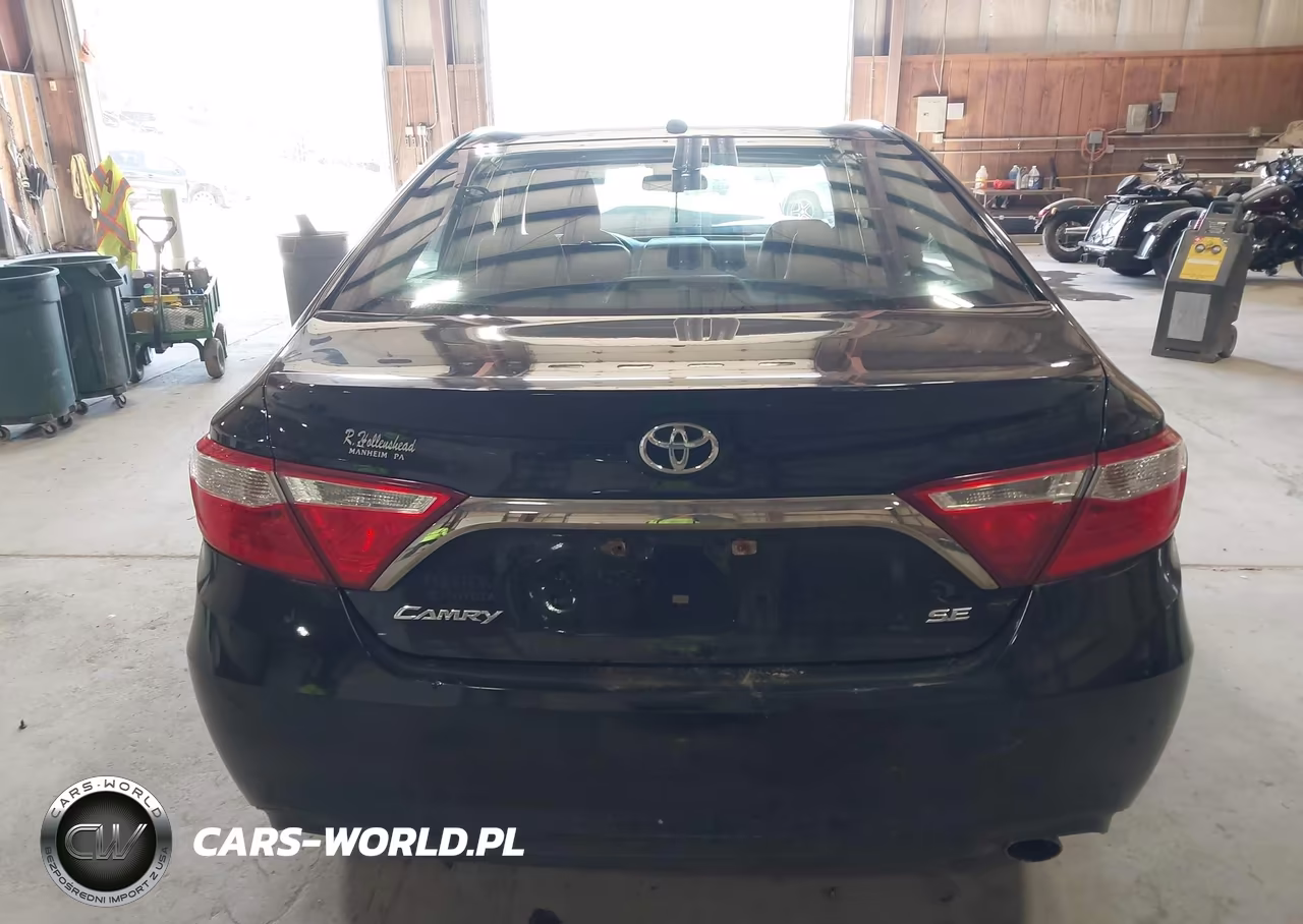 2017 Toyota Camry Se VIN:4T1BF1FK1HU348833 - 16
