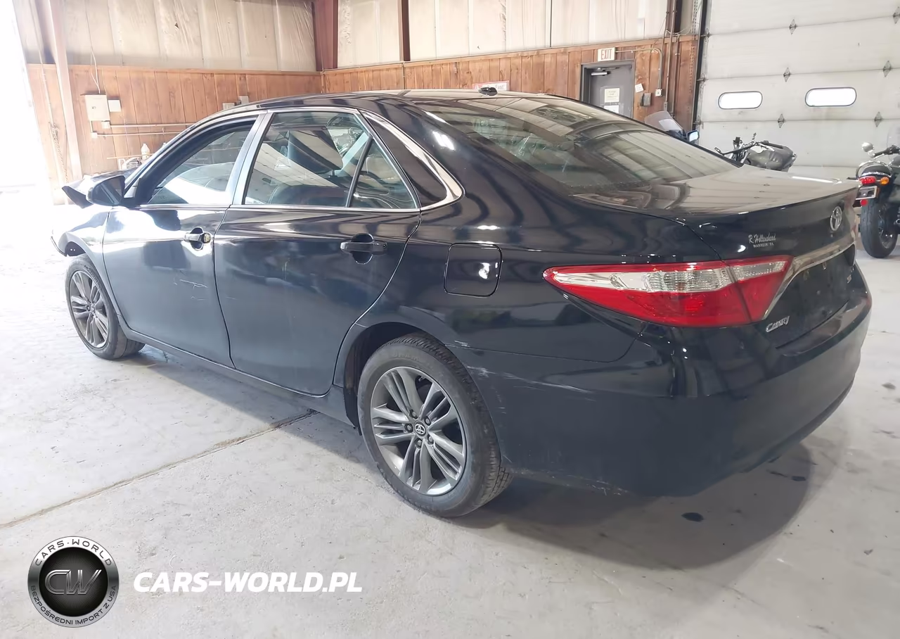 2017 Toyota Camry Se VIN:4T1BF1FK1HU348833 - 3