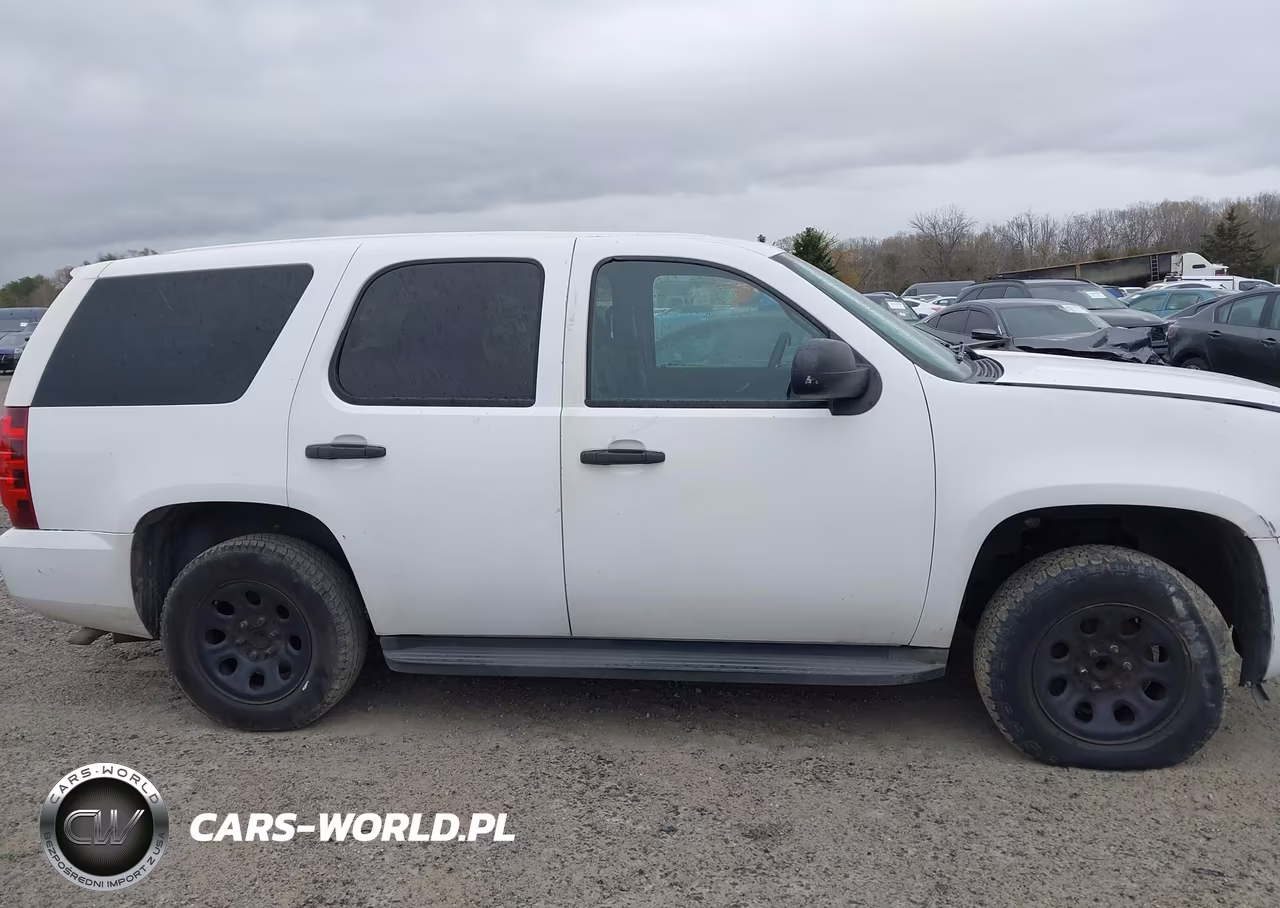 2011 Chevrolet Tahoe Commercial Fleet VIN:1GNLC2E05BR242250 - 14
