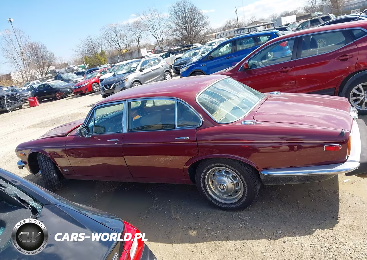 1977 Jaguar S-Type VIN:JBVLV49C109911 - 13