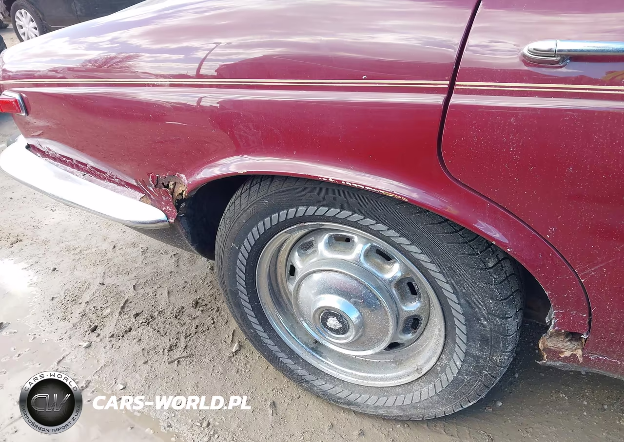 1977 Jaguar S-Type VIN:JBVLV49C109911 - 6
