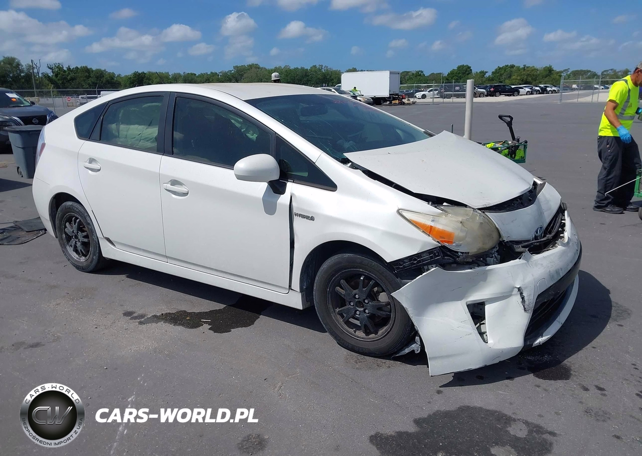 2013 Toyota Prius Two