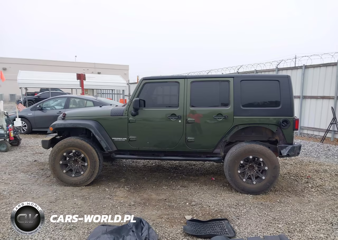 2009 Jeep Wrangler Unlimited X VIN:1J4GB39159L754023 - 14
