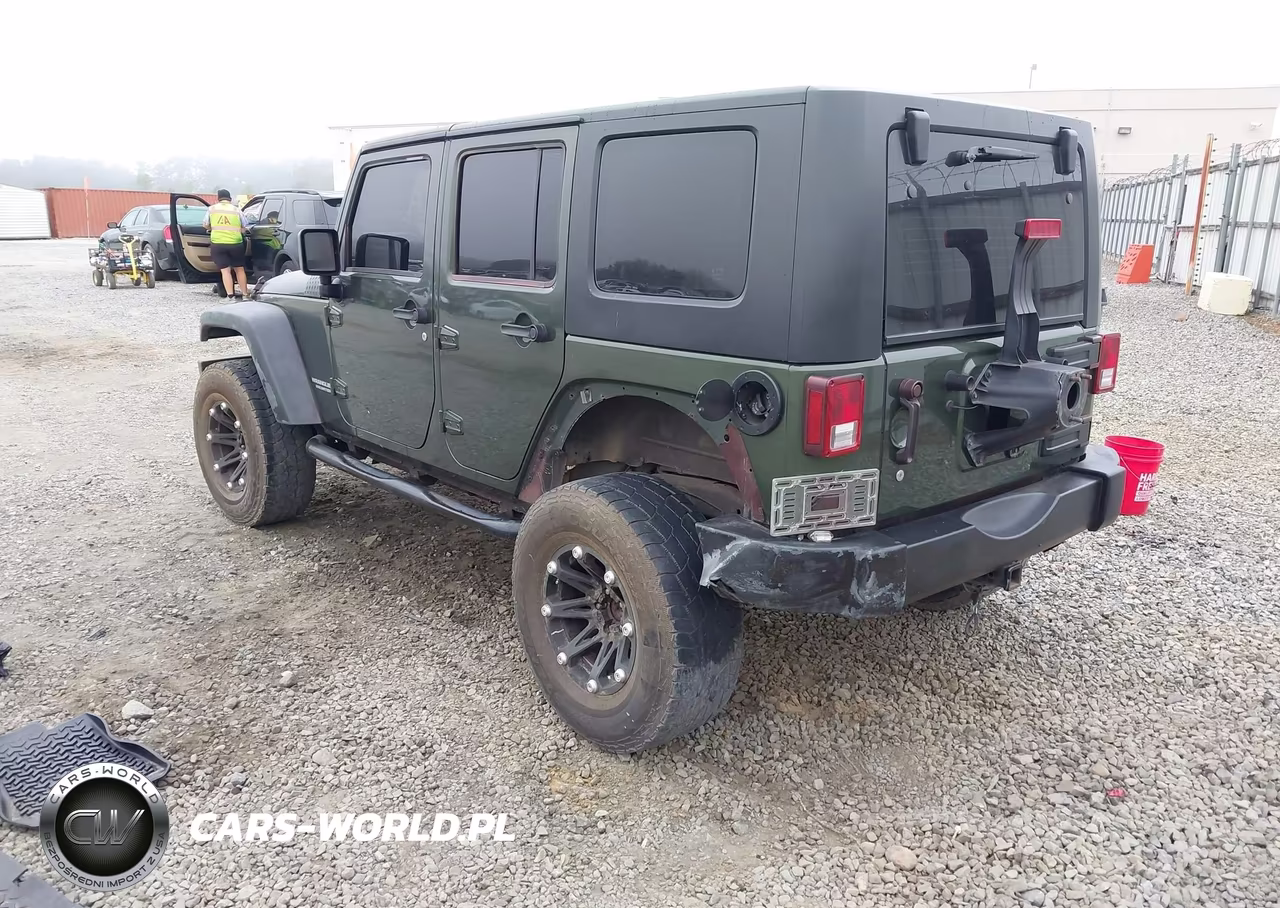 2009 Jeep Wrangler Unlimited X VIN:1J4GB39159L754023 - 3