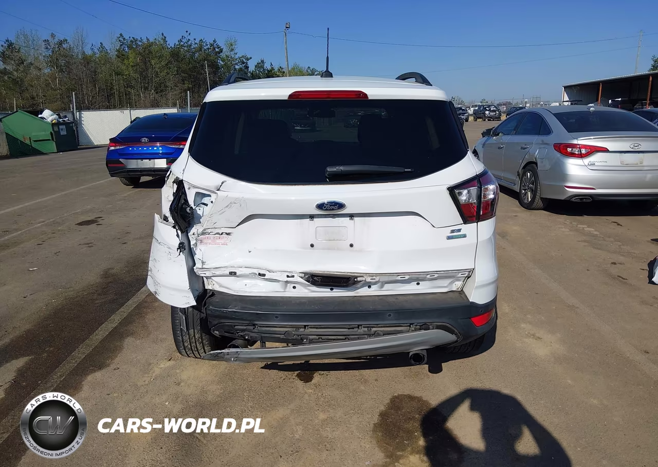 2018 Ford Escape Se VIN:1FMCU0GD8JUC62963 - 17