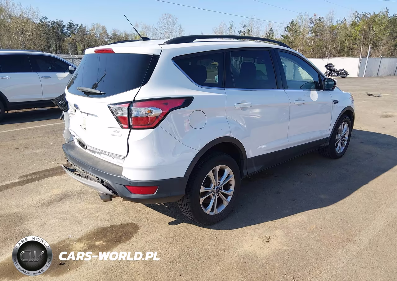 2018 Ford Escape Se VIN:1FMCU0GD8JUC62963 - 4