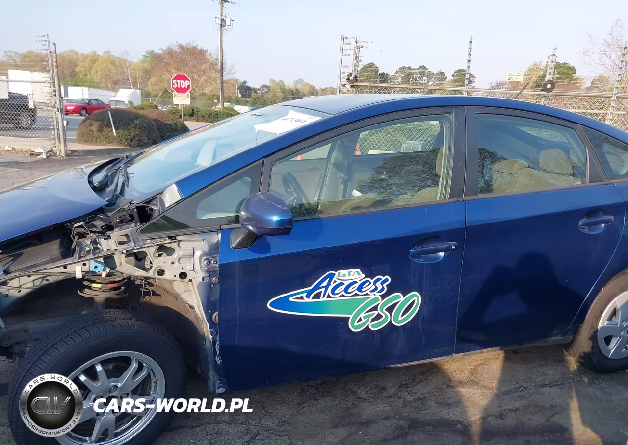 2011 Toyota Prius Two VIN:JTDKN3DUXB0267321 - 15