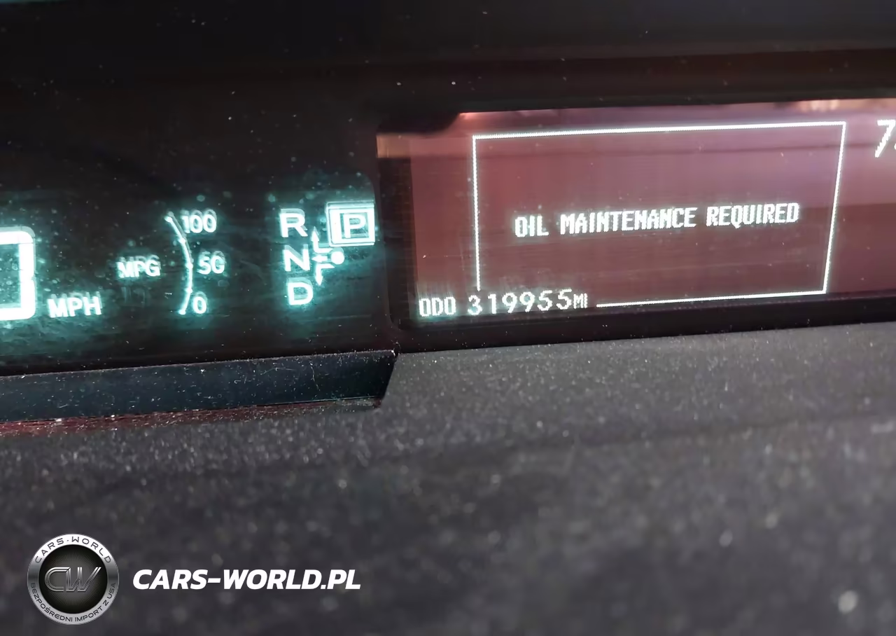 2011 Toyota Prius Two VIN:JTDKN3DUXB0267321 - 16