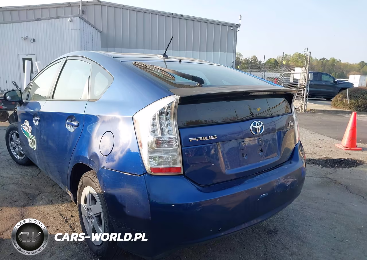 2011 Toyota Prius Two VIN:JTDKN3DUXB0267321 - 3