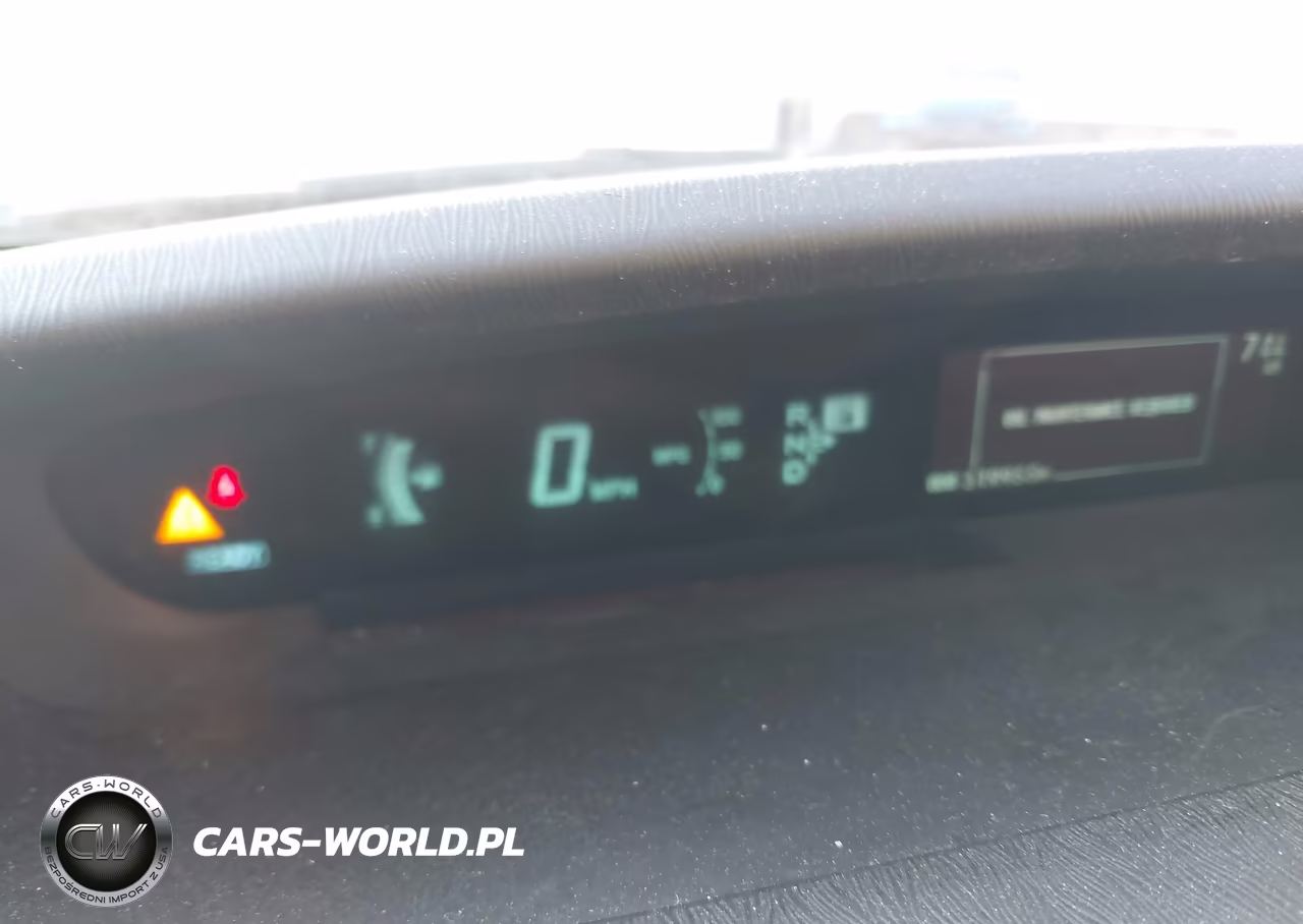 2011 Toyota Prius Two VIN:JTDKN3DUXB0267321 - 7